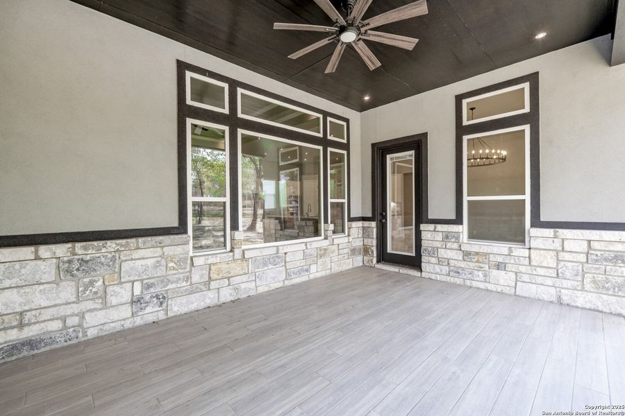 Exterior details and patio area of a home in , La Vernia (Image 4). Exterior details and patio area of a home in , La Vernia (Image 4).
