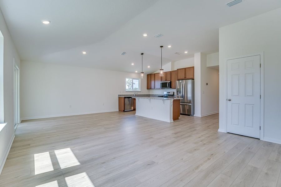 Image 5 of a home in Copper Ridge.