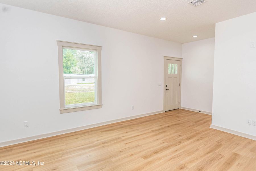 Spacious, unfurnished interior of a new home in , Glen St. Mary (Image 16).