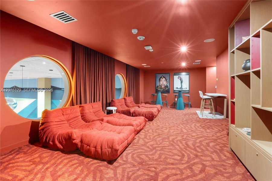 Relaxing Room Relaxing Room