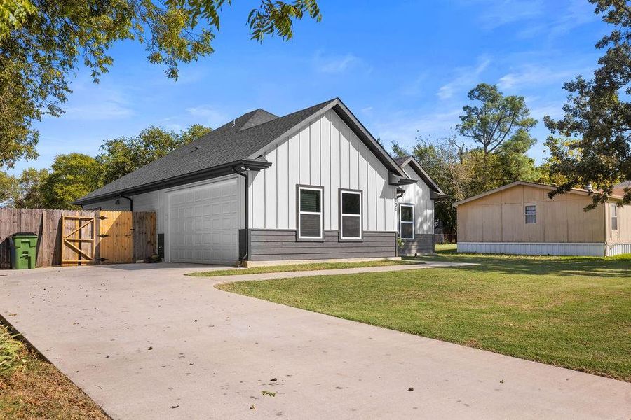 Image 28 of a home in .