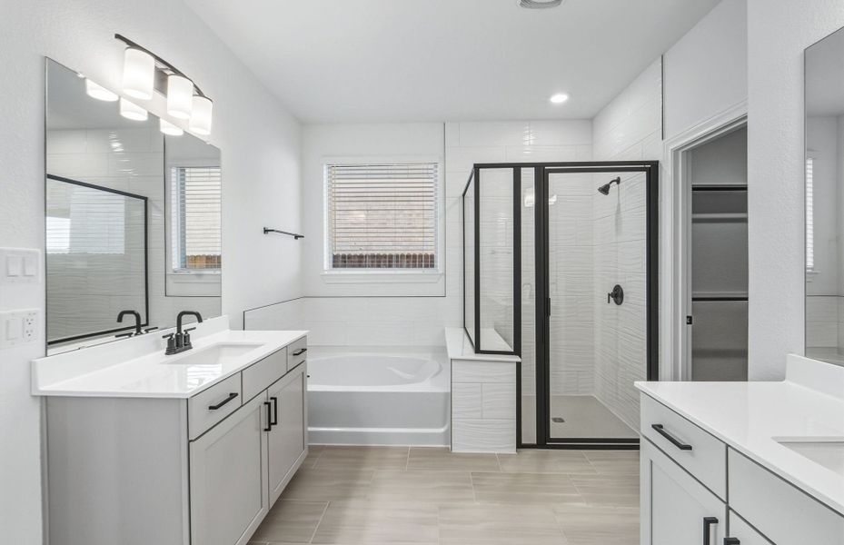 Furnished interior view inside a new home in Santa Rita Ranch, Liberty Hill (Image 11).