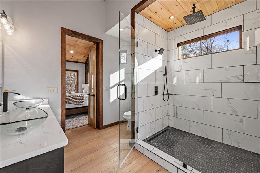 Furnished interior view inside a new home in , McCaysville (Image 13).