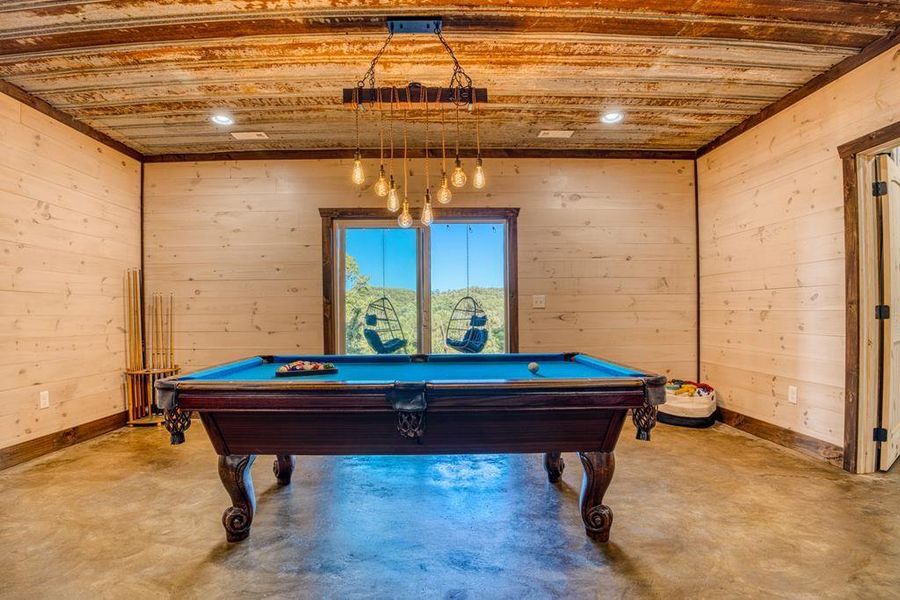 Community amenities in , Mineral Bluff (Image 39).