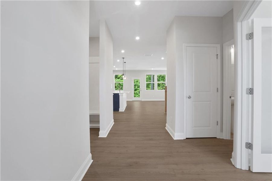 Spacious, unfurnished interior of a new home in Cambridge at Steels Bridge, Canton (Image 19).