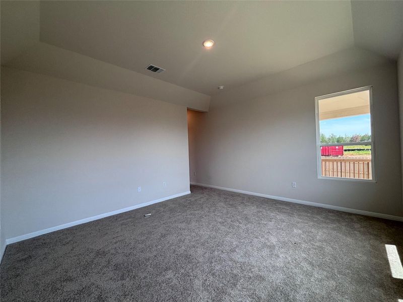 Spacious, unfurnished interior of a new home in The Colony, Bastrop (Image 16). Spacious, unfurnished interior of a new home in The Colony, Bastrop (Image 16).