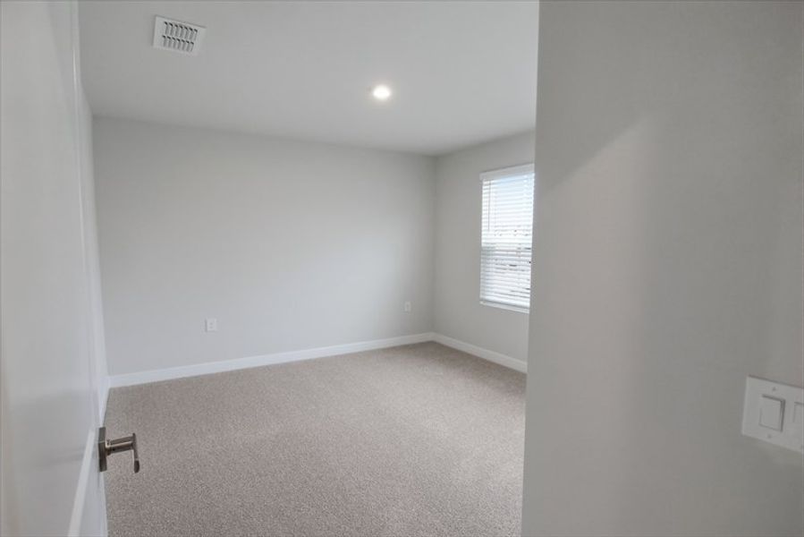 Spacious, unfurnished interior of a new home in Everly, Spartanburg (Image 12).