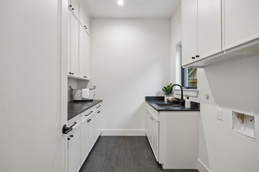 Furnished interior view inside a new home in , Dallas (Image 11).