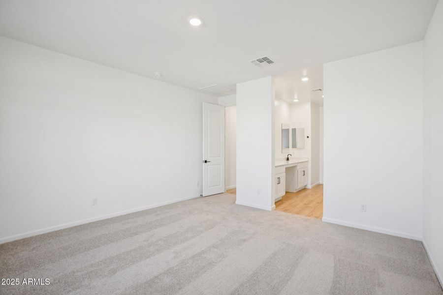 27-web-or-mls-W Bajada Rd-S1012-027