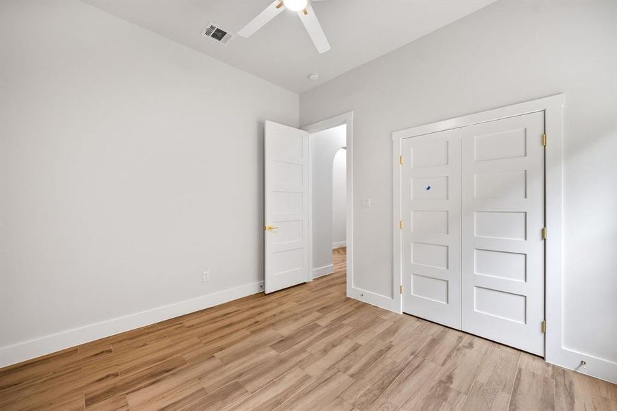 Spacious, unfurnished interior of a new home in , Fort Worth (Image 33).