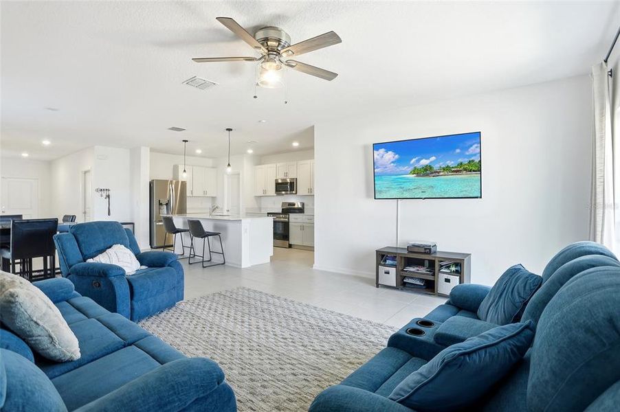 Furnished interior view inside a new home in Westview, Kissimmee (Image 13).