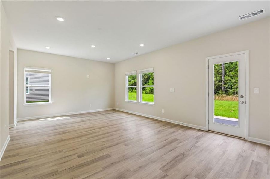 Spacious, unfurnished interior of a new home in Manning Mill, Adairsville (Image 47). Spacious, unfurnished interior of a new home in Manning Mill, Adairsville (Image 47).
