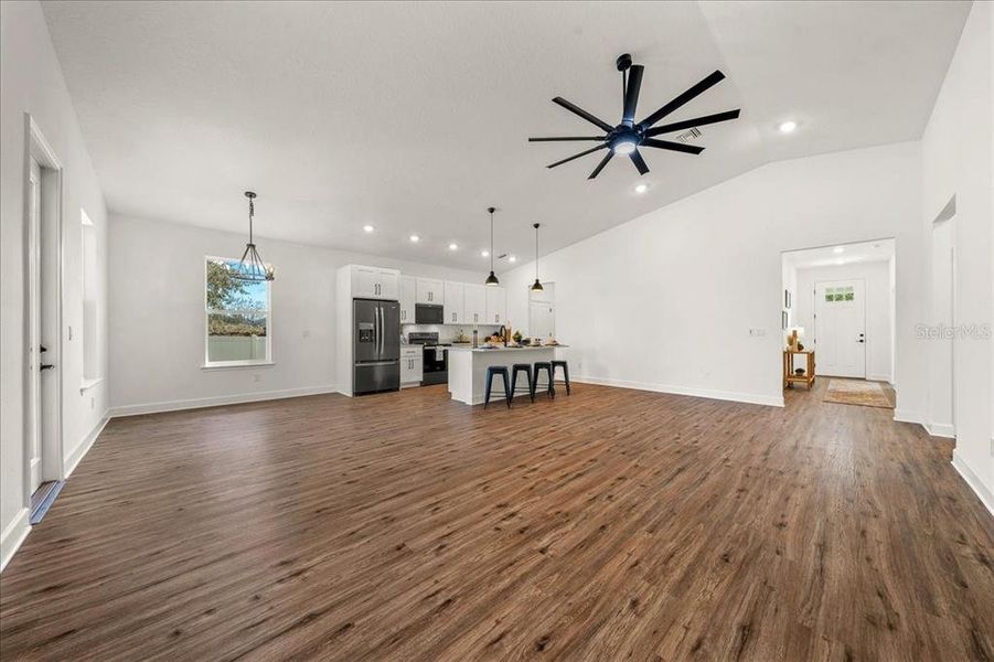 Spacious, unfurnished interior of a new home in , Spring Hill (Image 44).