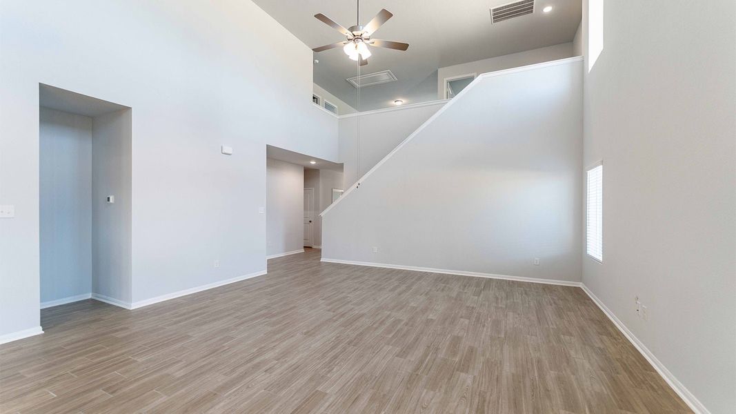 Spacious, unfurnished interior of a new home in Briarwood, Elgin (Image 22).