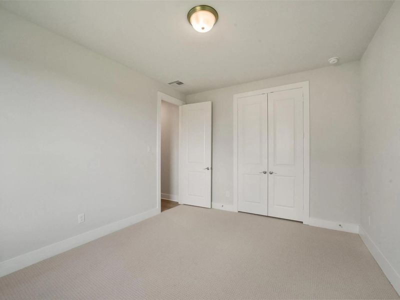 Spacious, unfurnished interior of a new home in Lago Mar, Texas City (Image 35). Spacious, unfurnished interior of a new home in Lago Mar, Texas City (Image 35).