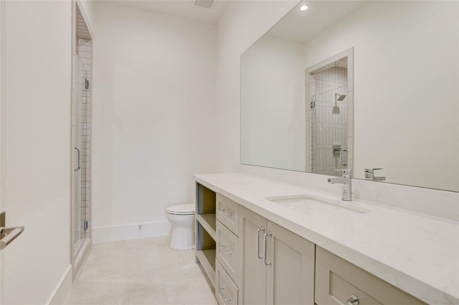 Furnished interior view inside a new home in , Houston (Image 16).