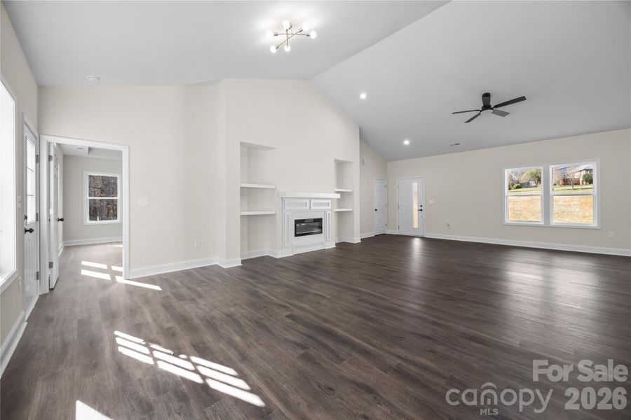 Spacious, unfurnished interior of a new home in , Shelby (Image 13).