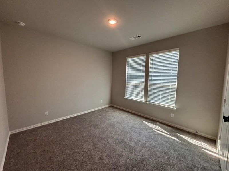Spacious, unfurnished interior of a new home in Fairview Meadows, New Fairview (Image 8).