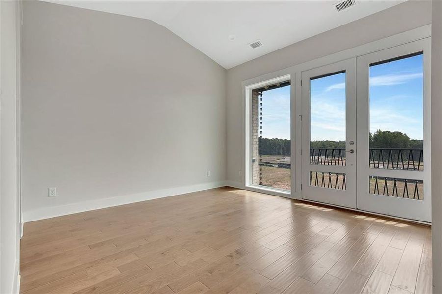 Spacious, unfurnished interior of a new home in , Fayetteville (Image 23).
