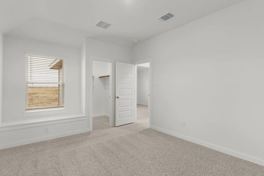 Spacious, unfurnished interior of a new home in The Grove at Blackhawk, Pflugerville (Image 11).