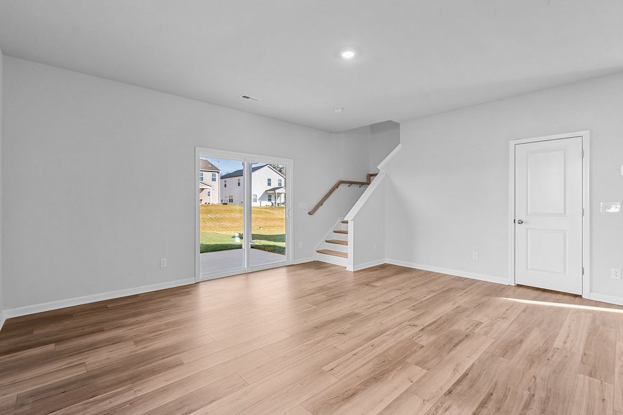 Spacious, unfurnished interior of a new home in Hanes Lake, Winston-Salem (Image 19).