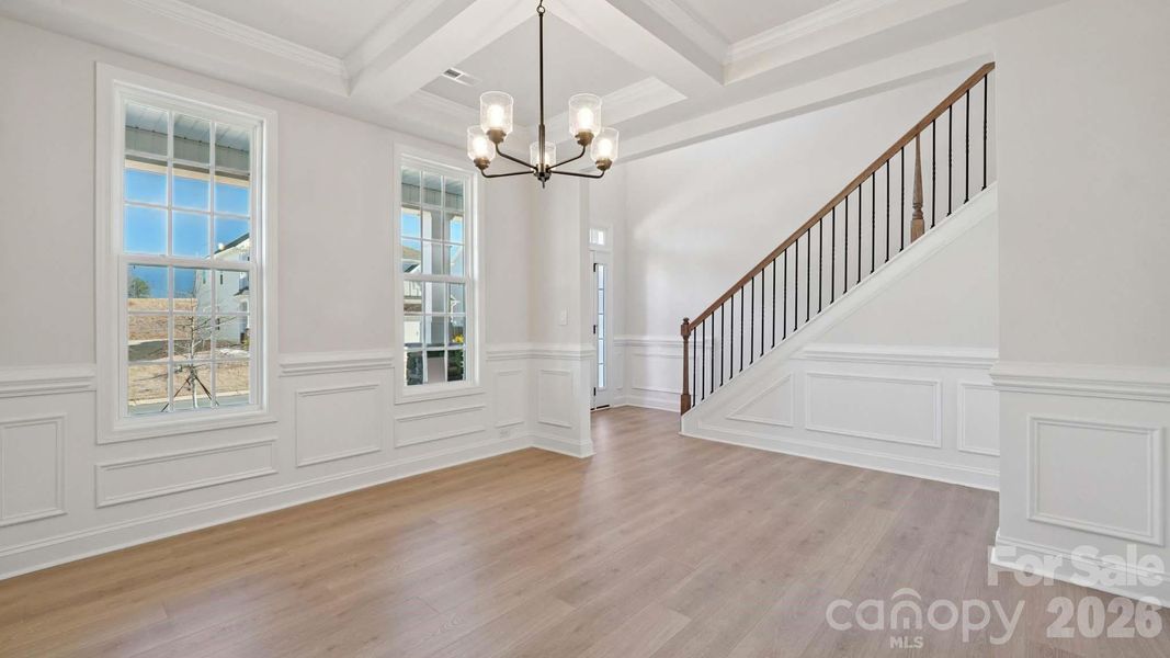 Spacious, unfurnished interior of a new home in Sylvan Creek, Denver (Image 29).
