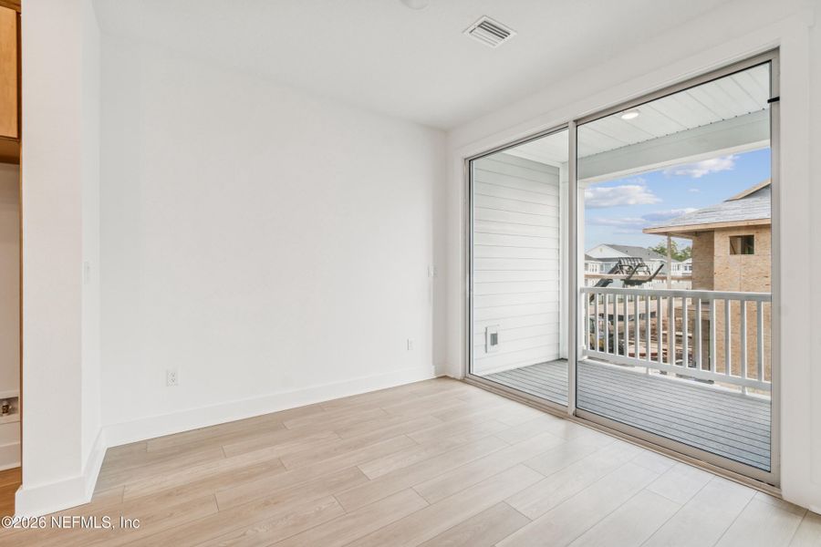 Spacious, unfurnished interior of a new home in Kettering at eTown - Traditional Collection, Jacksonville (Image 17).