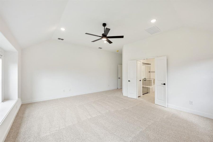 Spacious, unfurnished interior of a new home in West Crossing, Anna (Image 18). Spacious, unfurnished interior of a new home in West Crossing, Anna (Image 18).