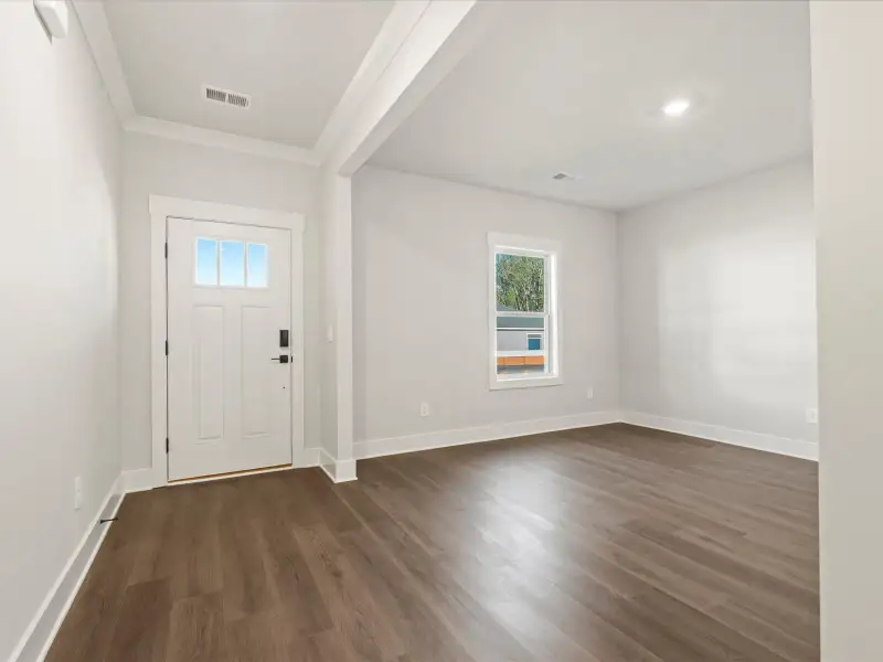 Spacious, unfurnished interior of a new home in Creek Ridge - Signature Collection, Spartanburg (Image 8).