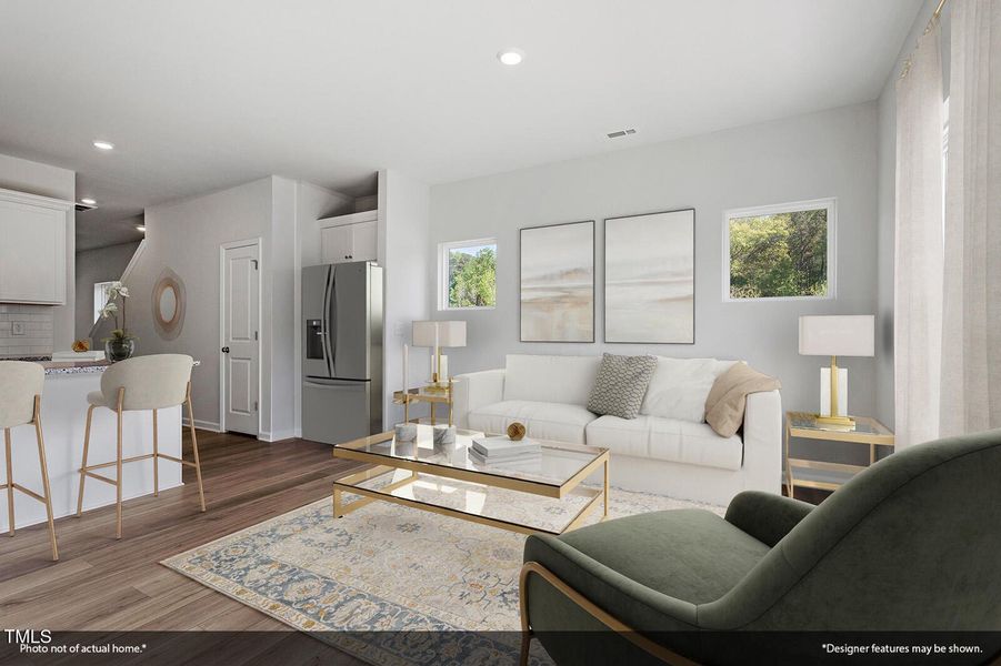 2 Dahlia Virtual Staging