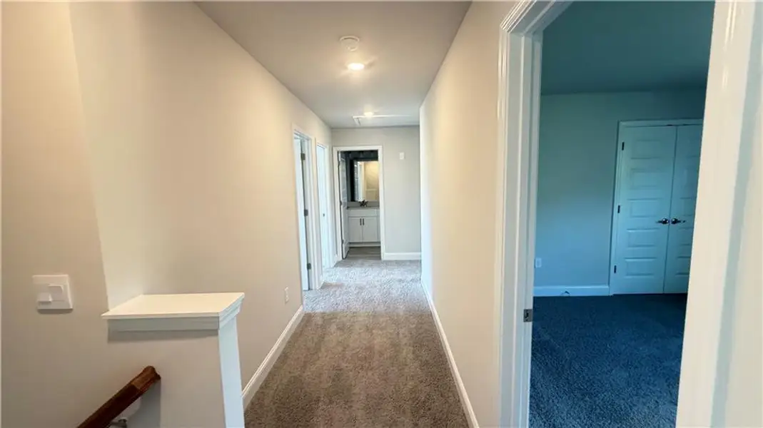 Spacious, unfurnished interior of a new home in Habersham Meadows, Demorest (Image 17).