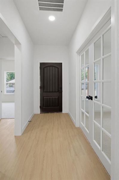 Spacious, unfurnished interior of a new home in , Fort Worth (Image 18).