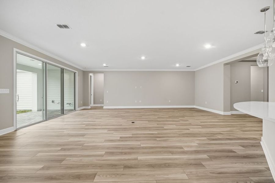 Spacious, unfurnished interior of a new home in Headwaters at Lofton Creek, Yulee (Image 22).