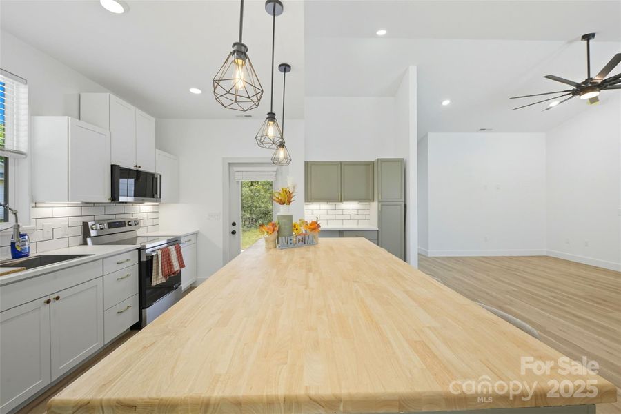 Image 34 of a home in . Image 34 of a home in .