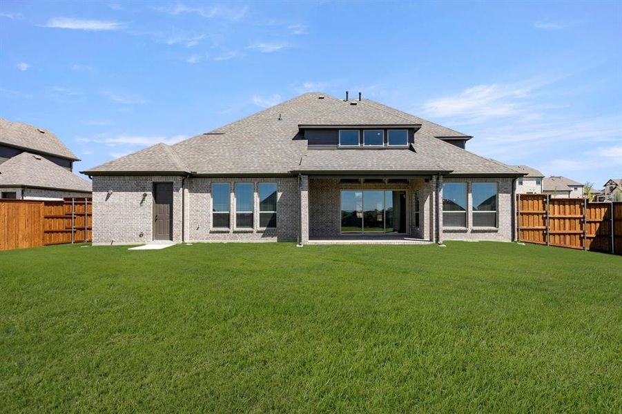 Exterior details and patio area of a home in Cambridge Estates - Harwood, Prosper (Image 21).
