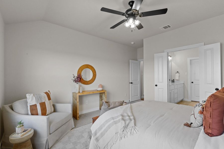 Representative furnished interior of a home built from the Essex by Cheldan Homes in Stoneview, Glen Rose (Image 9).