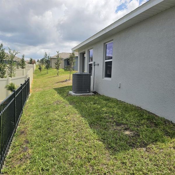 Exterior details and patio area of a home in Magnolia Park, Haines City (Image 23).