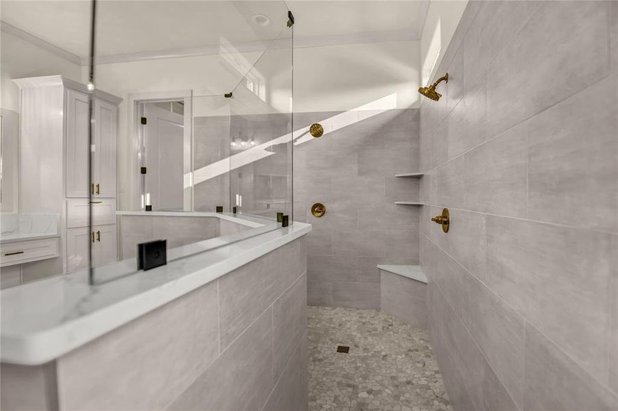 Image 36 of a home in .