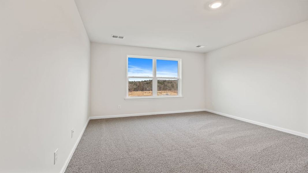 Spacious, unfurnished interior of a new home in Cedar Gap, Fountain Inn (Image 23).