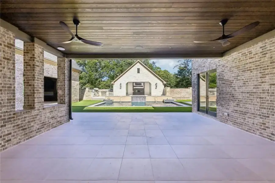 Exterior details and patio area of a home in , Alpharetta (Image 48).
