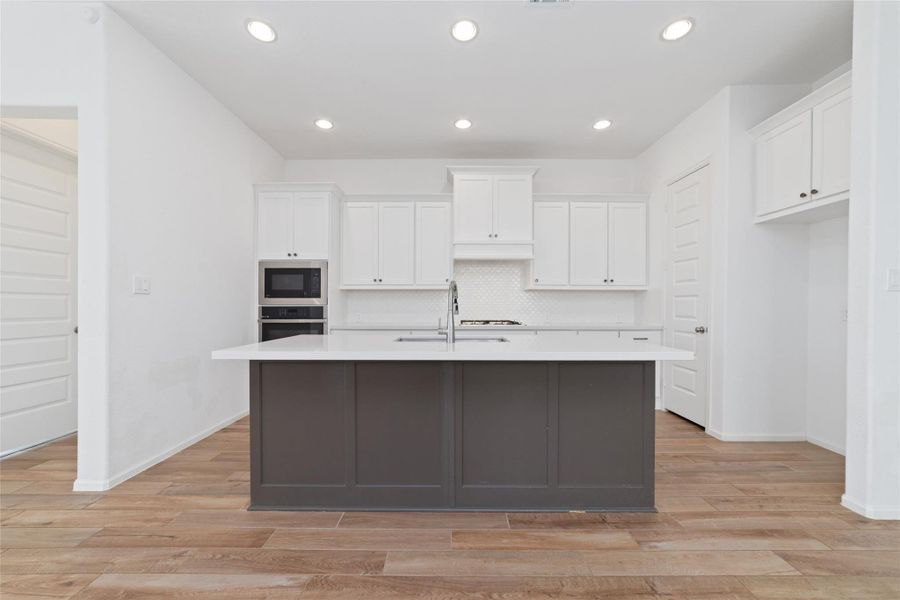 Furnished interior view inside a new home in , Fulshear (Image 9).