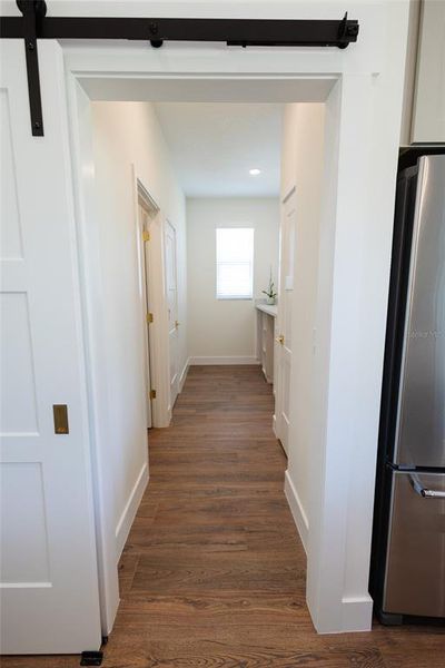 Spacious, unfurnished interior of a new home in , Ocala (Image 23).