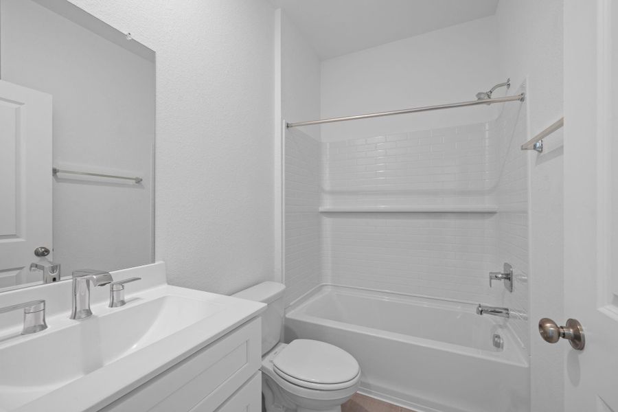 Image 21 of a home in Crosby Farms.