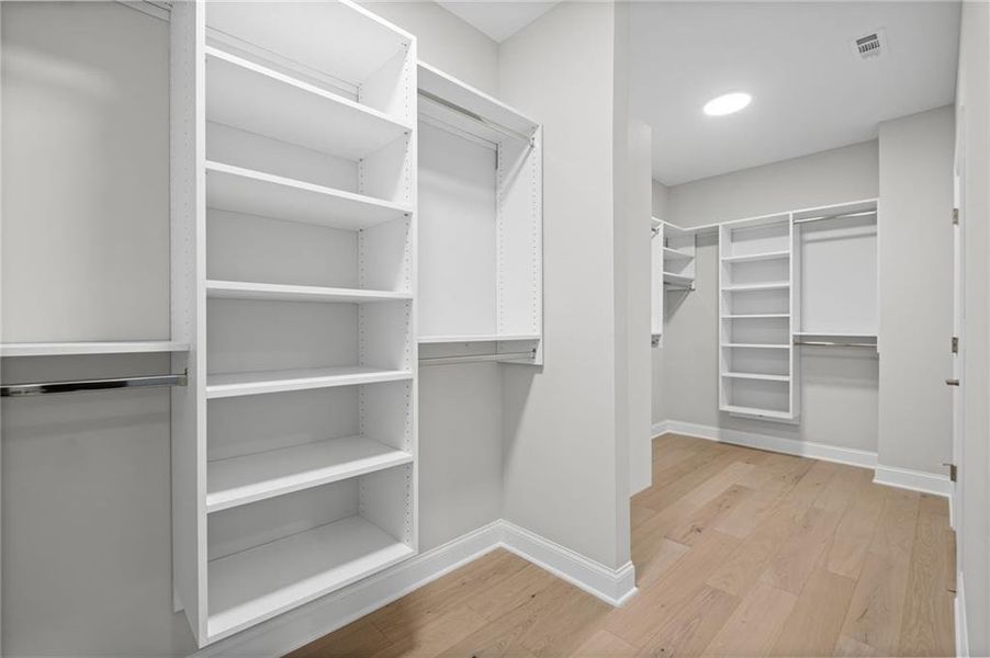 Image 42 of a home in .