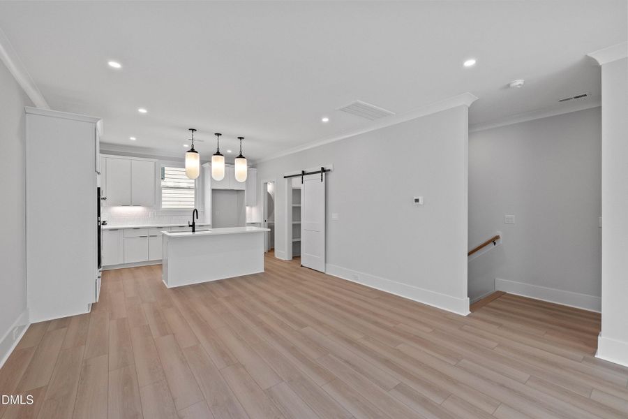 19-219 S West St_2192