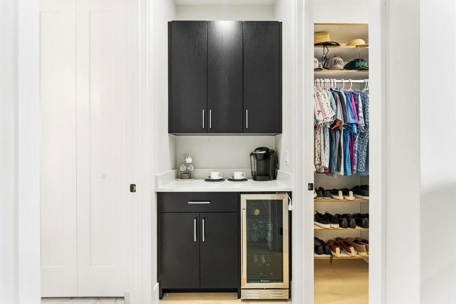 12490 Solana Bay_second primary suite up