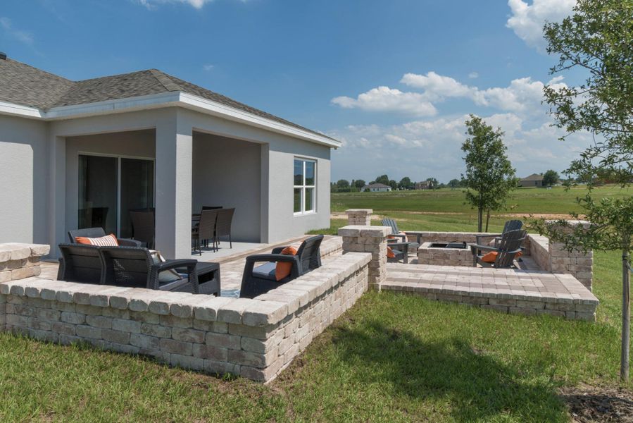 Representative exterior details of a home built from the Kensington Flex by Risewell Homes in Park View at the Hills, Minneola (Image 4).