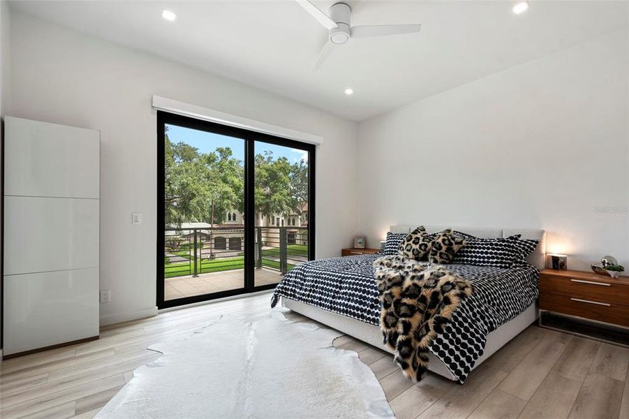 Furnished interior view inside a new home in , Windermere (Image 62).