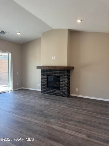 Spacious, unfurnished interior of a new home in Westwood, Prescott (Image 14).