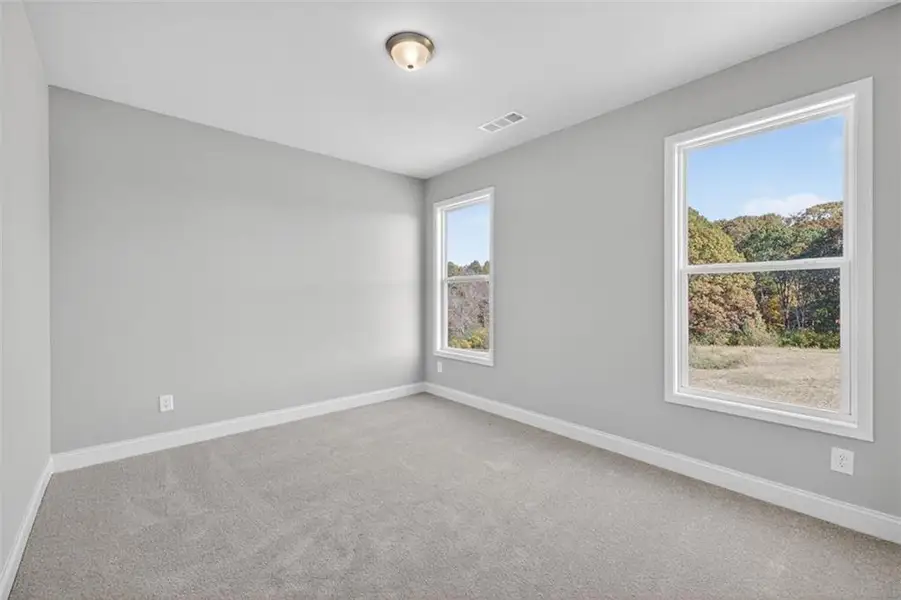 Spacious, unfurnished interior of a new home in , Gainesville (Image 56).